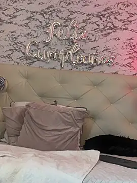 Lili__taylor's cam snapshot