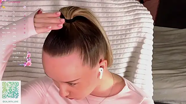 HollisBeckett's cam snapshot