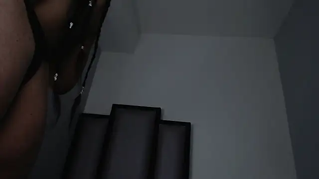 Lucy-23's cam snapshot