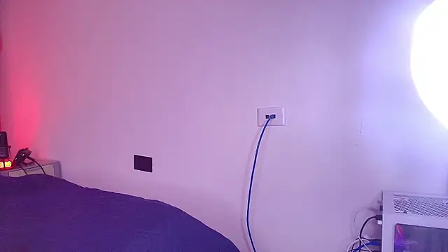 abbyrouss_'s cam snapshot