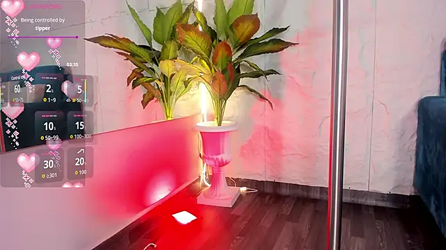 EmmilyEvanss's cam snapshot