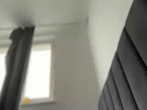 BrunoTwinkXXL live sex cam