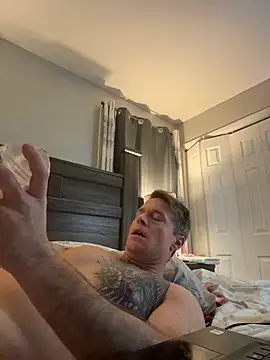 DILFiGuess1 live sex cam