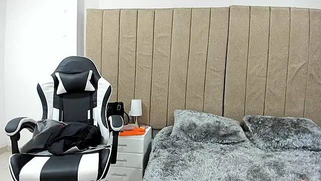 valery_slim18 live sex cam