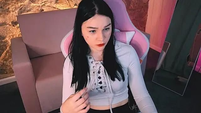 JadeCharm's cam snapshot