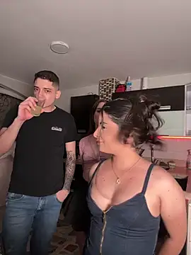 kevin_hotgirls live sex cam