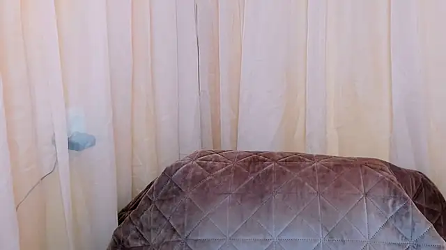 FoxyKathryn's cam snapshot