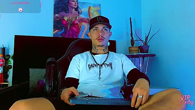 HannibalLester live sex cam