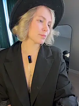 Charming_Daphny live sex cam