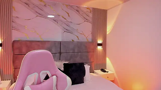 cherryvixen_'s cam snapshot