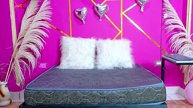 scarletdream5's cam snapshot