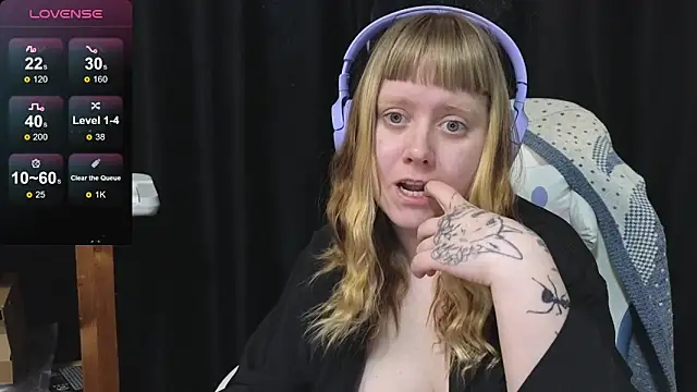 June_shy0 live sex cam