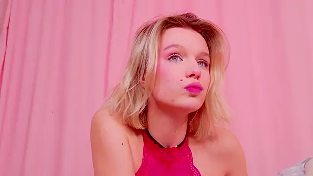 MeowthLilu live sex cam