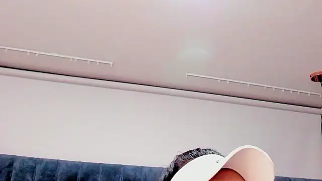 tinaqueen_noa live sex cam