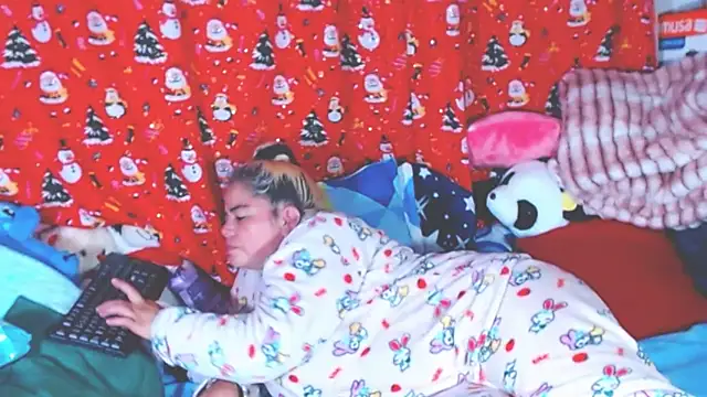 estrellita_fugaz16x's cam snapshot