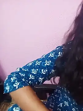 Cute-Simmi's cam snapshot