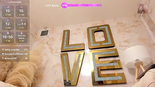 naughty_milf4u_'s cam snapshot