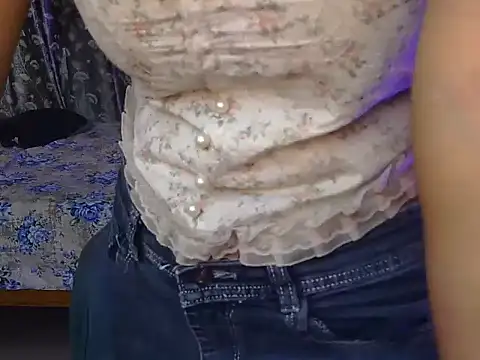 alaviya-19's cam snapshot