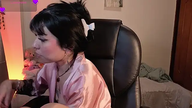 GaiaJoness's cam snapshot