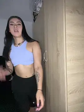 emily_24x's cam snapshot