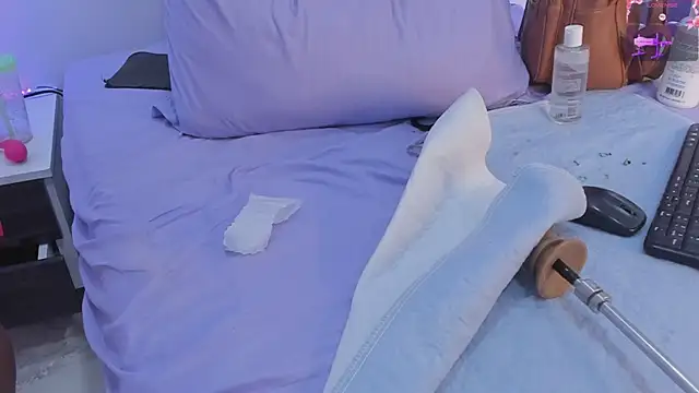 Summer1-'s cam snapshot