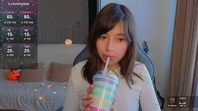 Lina_Brownie's cam snapshot