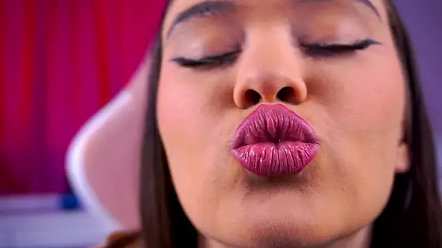 MistyReeds's cam snapshot