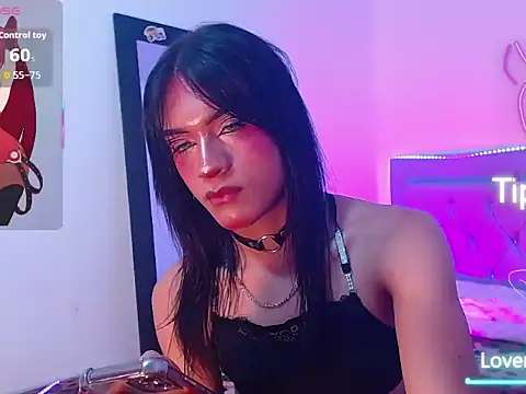 moonlyvelvet live sex cam
