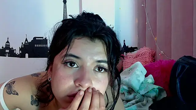 petite_coral's cam snapshot