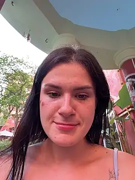 MiraReach live sex cam