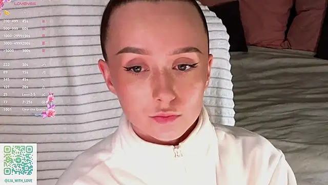 HollisBeckett live sex cam