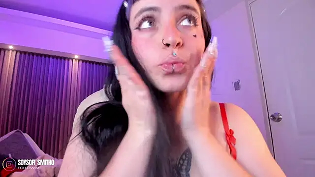 Lucy_Smith2's cam snapshot