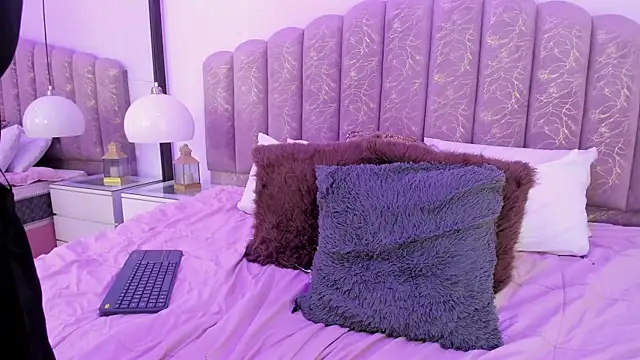 Amy_Ferreira's cam snapshot