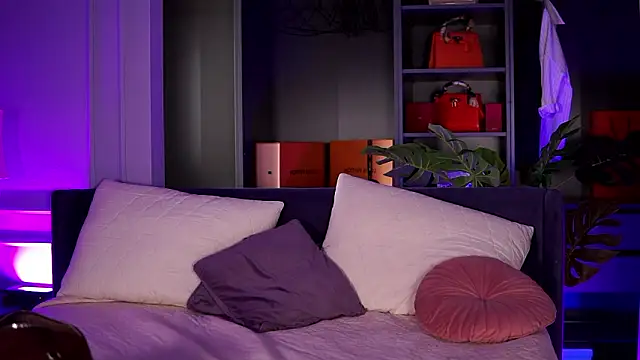 Monique_Celeste's cam snapshot