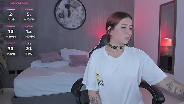 charlottee27_'s cam snapshot