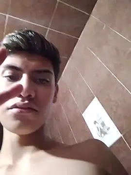 aispuro8505's cam snapshot