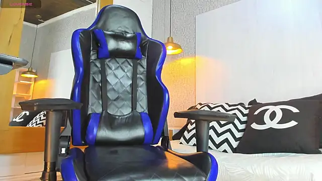 Dusan_Grey77's cam snapshot