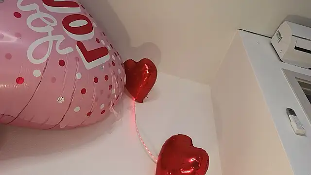 __Miray__ live sex cam