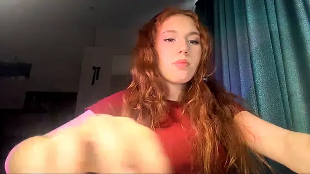 AliceCarrol's cam snapshot