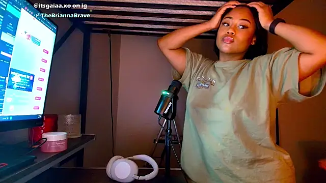 BriannaBrave's cam snapshot