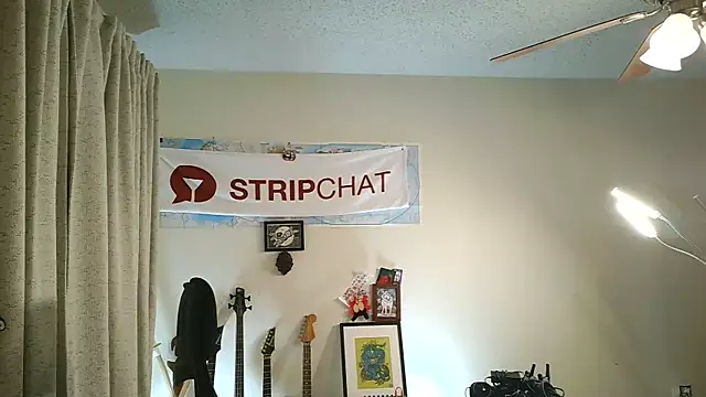 God_Of_ThundeRR live sex cam