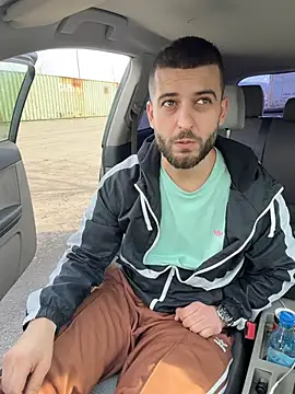 Pablo_Hornyguy95 live sex cam