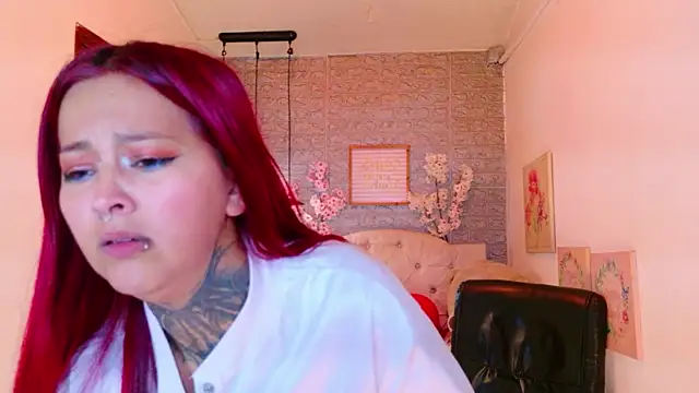 meghan_nill's cam snapshot