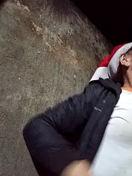 dakota-kis's cam snapshot