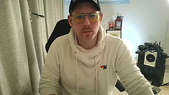 God_Of_ThundeRR's cam snapshot