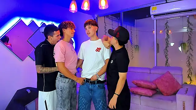 Houseofwarrios live sex cam