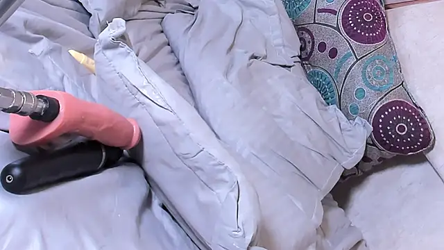 shineevg live sex cam