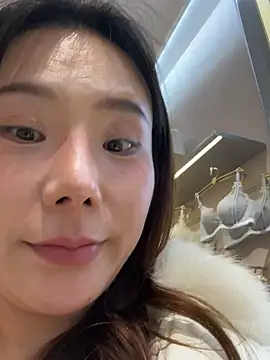 ChuChu1991 live sex cam