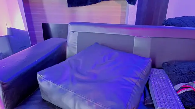 nova_salvatore live sex cam