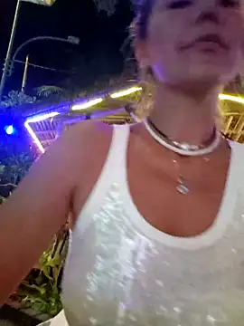 CelynaRoss live sex cam